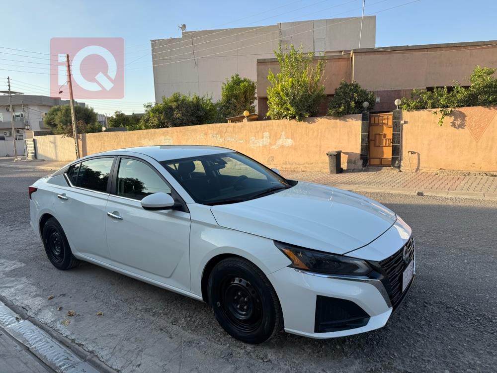 نیسان ئەلتیما